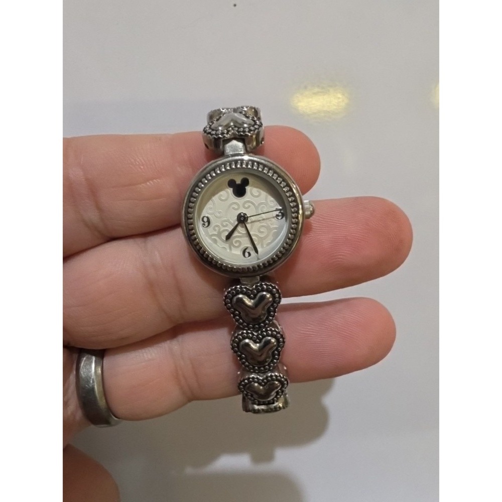 Elegant Disney  Ladies Mickey Mouse Shaped Band Watch Faux Diamonds Silver Tone